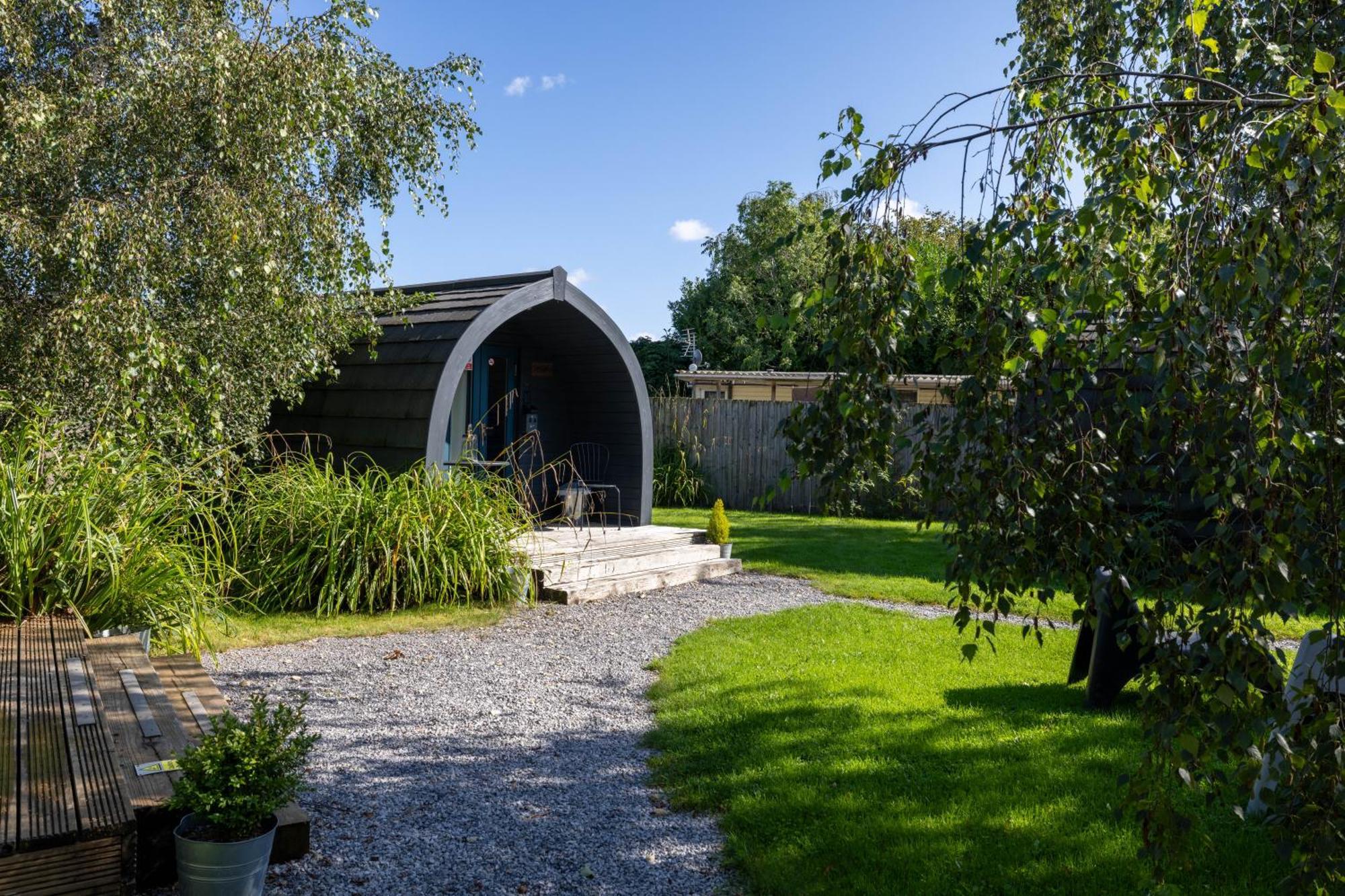 The Little Hide - Adult Only Camping Pods Wigginton  Exterior photo