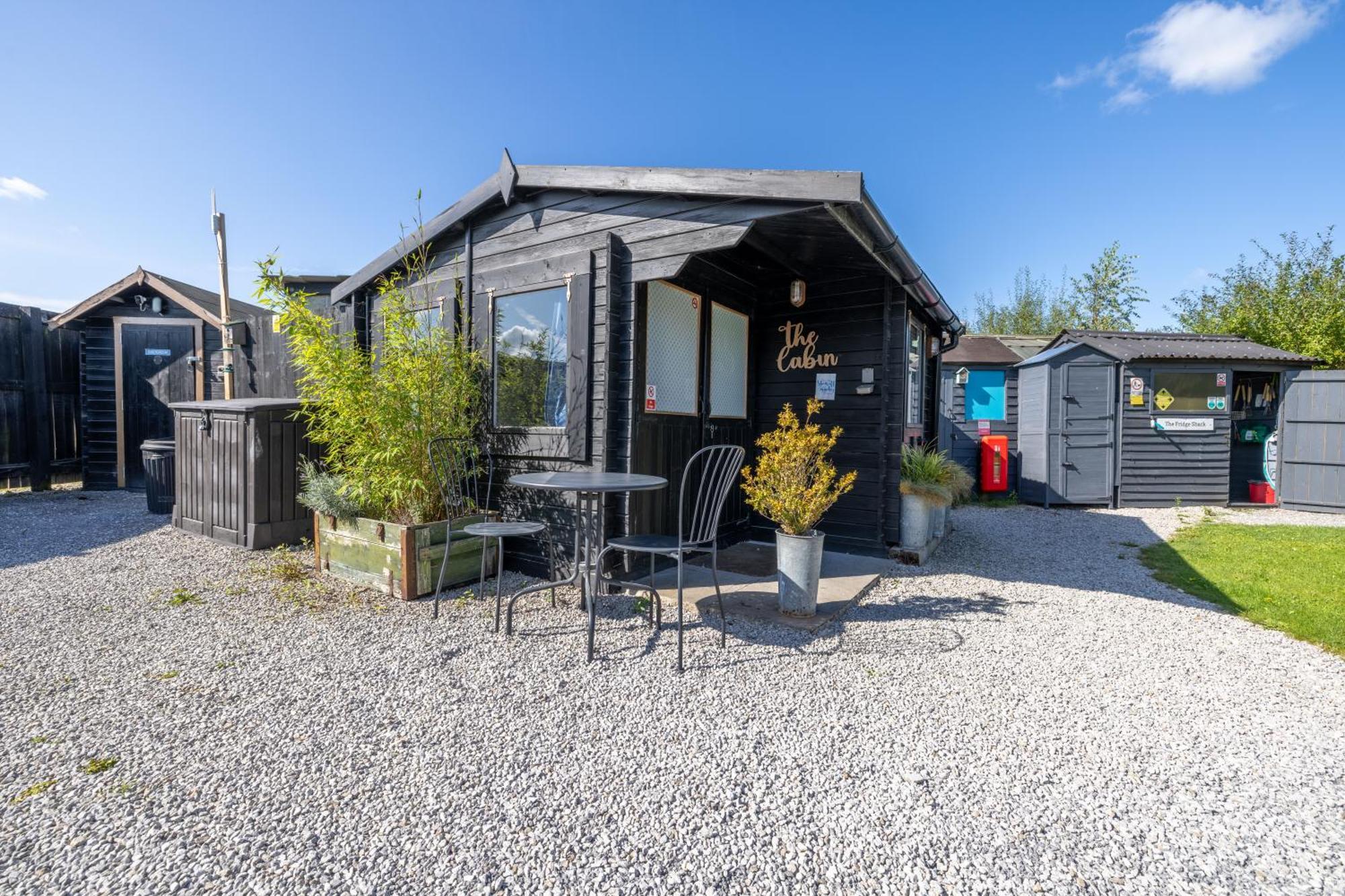 The Little Hide - Adult Only Camping Pods Wigginton  Exterior photo