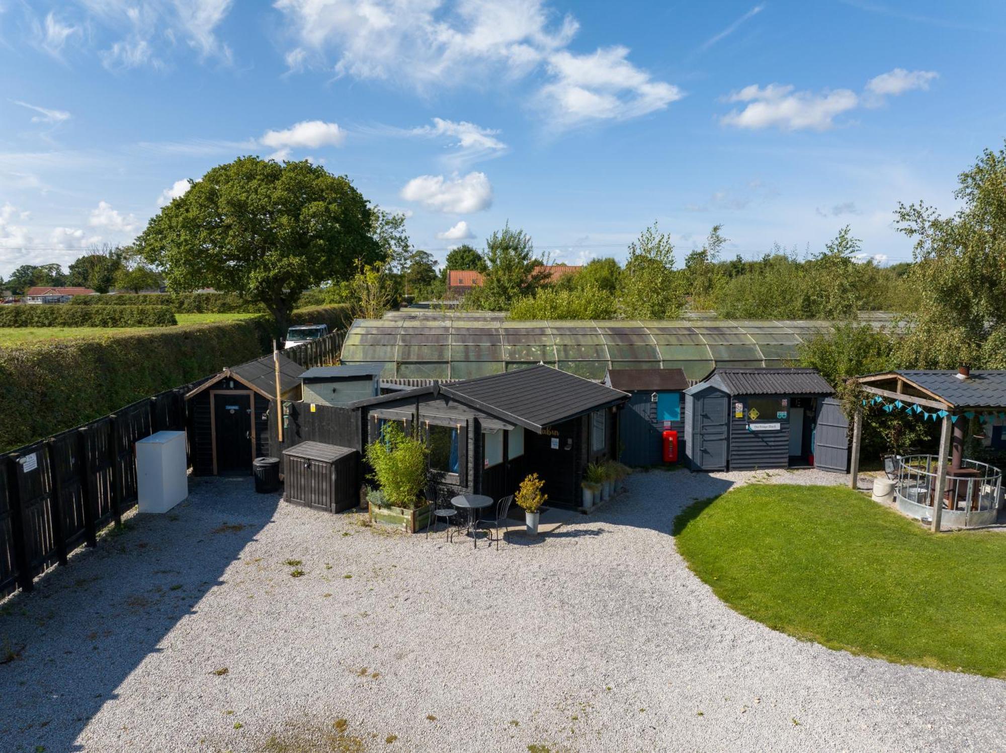 The Little Hide - Adult Only Camping Pods Wigginton  Exterior photo