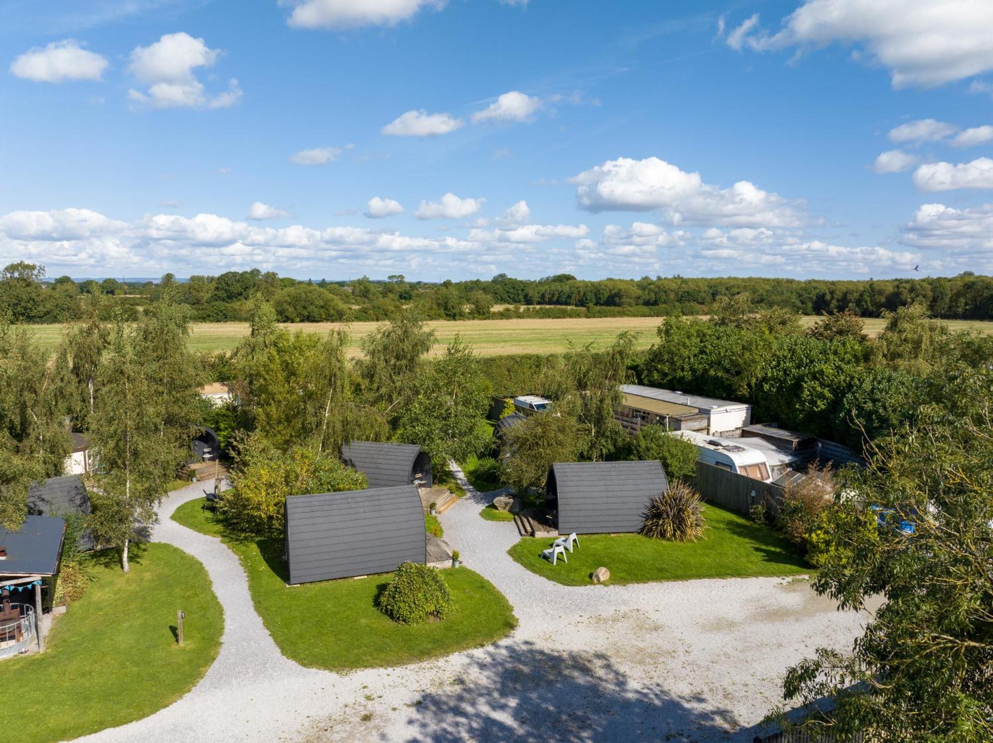 The Little Hide - Adult Only Camping Pods Wigginton  Exterior photo