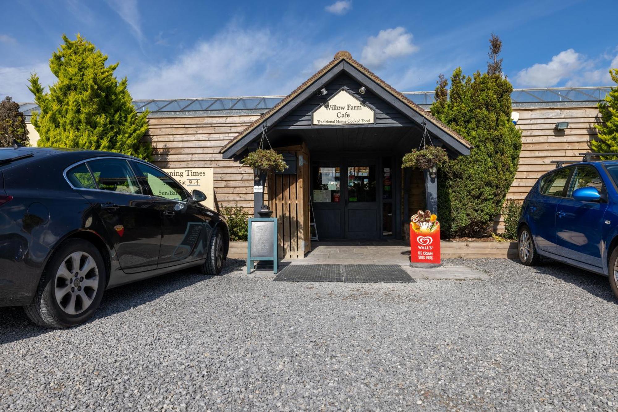 The Little Hide - Adult Only Camping Pods Wigginton  Exterior photo
