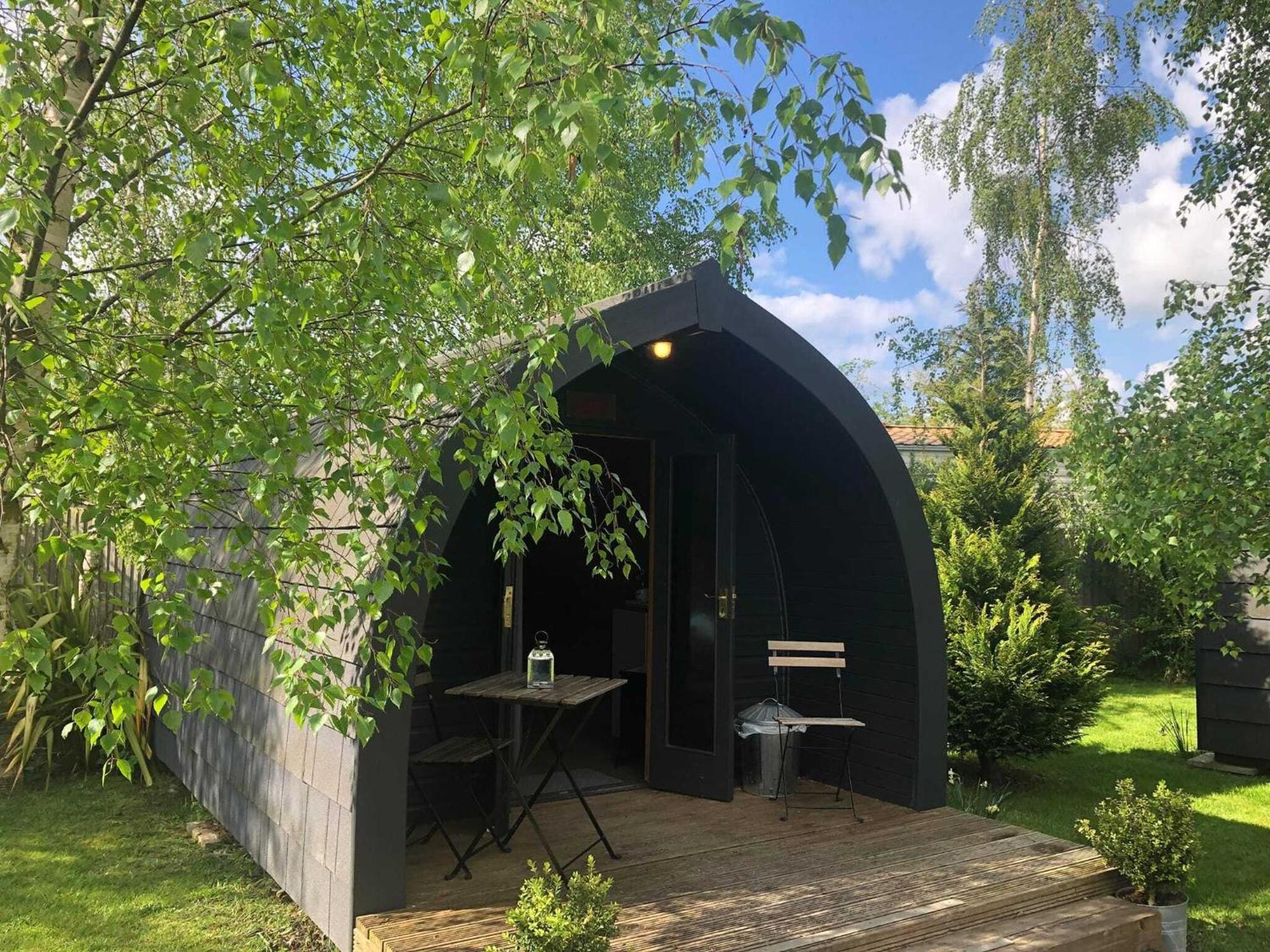 The Little Hide - Adult Only Camping Pods Wigginton  Exterior photo